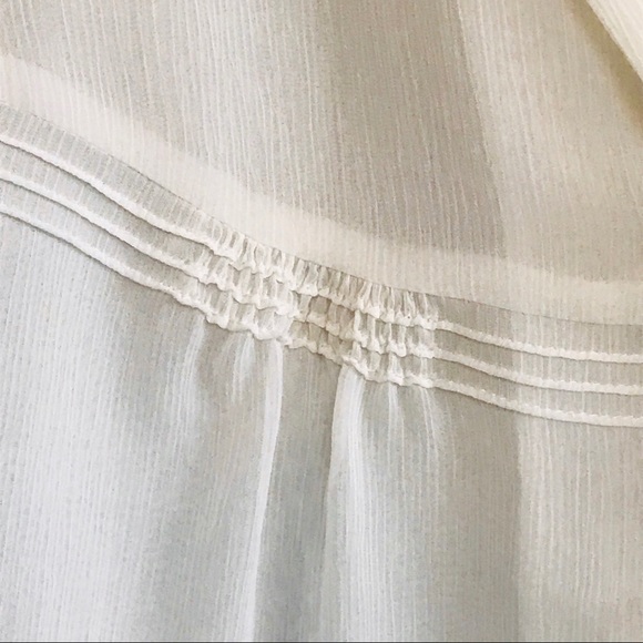 Ann Taylor Loft antique white chiffon blouse - Picture 4 of 10